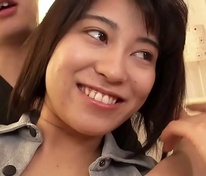 好紧 Cute Asian Babe Loves Intense Passionate Nights With