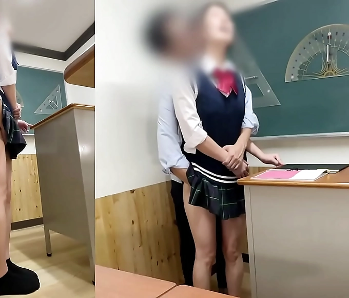 用力 在线播放 Passionate Japanese Student Delivers Intense Pleasure to Her