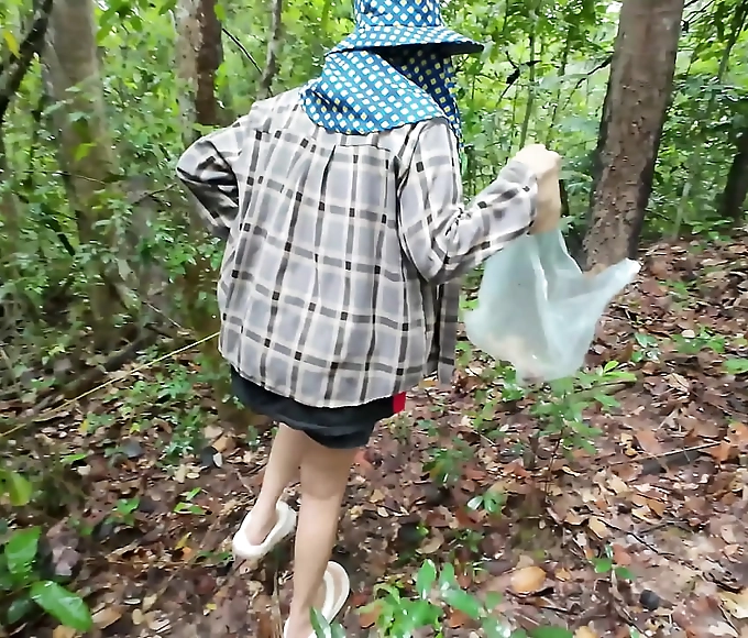 婷婷 Cute Asian Beauty Desires Intense Pleasure In Her