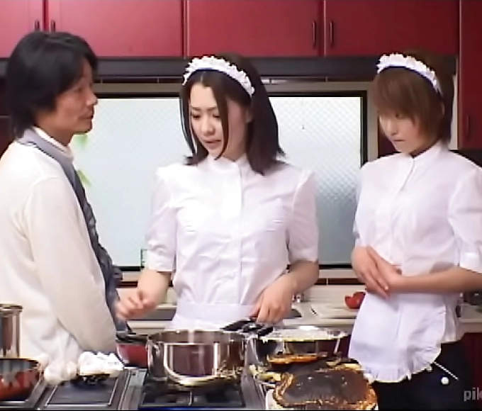 一区 狠狠躁 Seductive Nurse Sparks Steamy Desire in Doctors' Forbidden