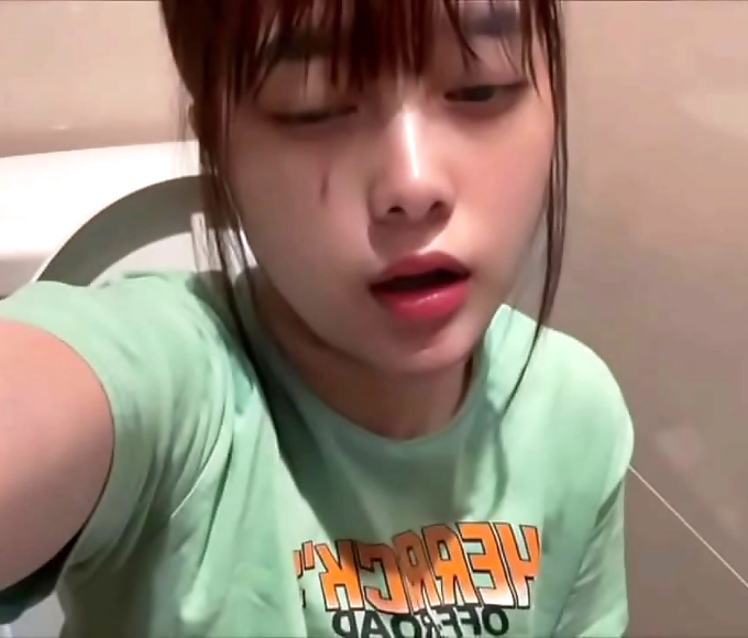 欧洲 Aki Anzai's Passionate Mouth Desires Big Dong for