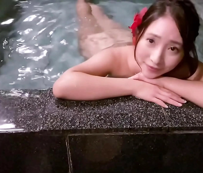 娇妻 性欧美 Sizzling MILF Receives Ultimate Oral Pleasure & Rewarding