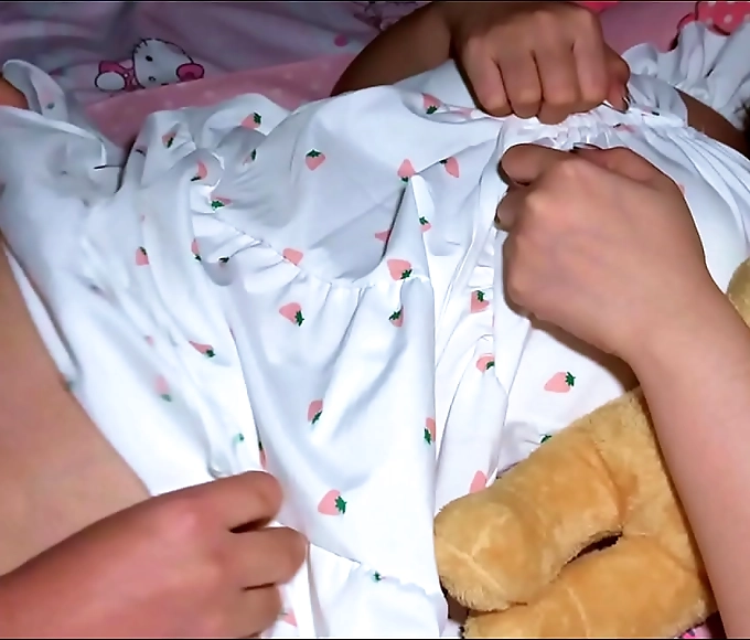 插 Sizzling First Night Leads to Intense Bedroom Pleasure