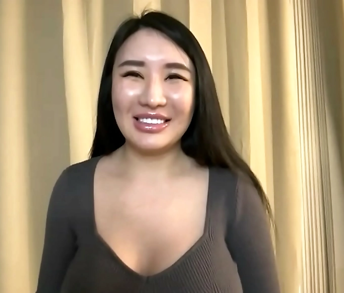 男生 bbw Guy Excitedly Fingers Wet Lathery Pussy of Y