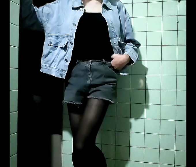 高潮 Sizzling Asian Bombshell Demands Rough Passionate Nights